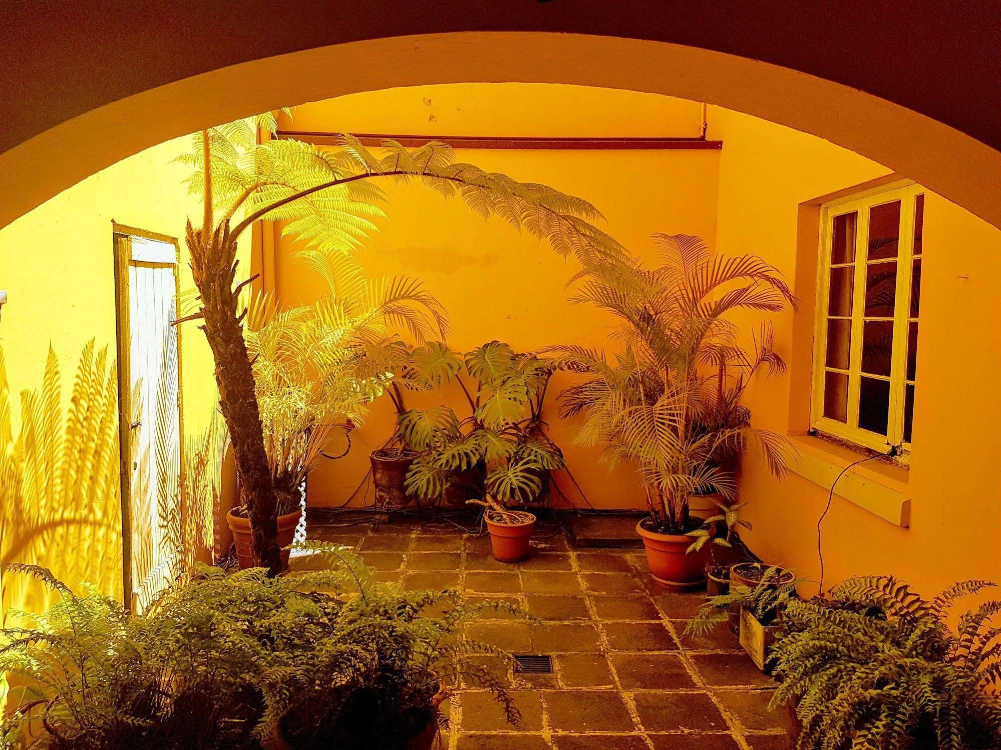 Casa Carmel Bed & Breakfast Гватемала Экстерьер фото